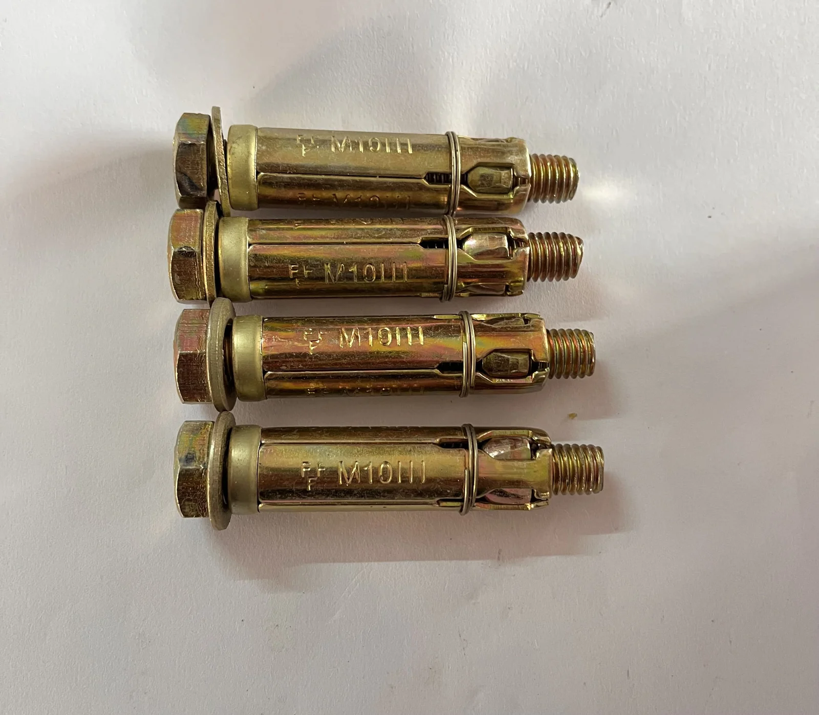 four shield anchor bolt 